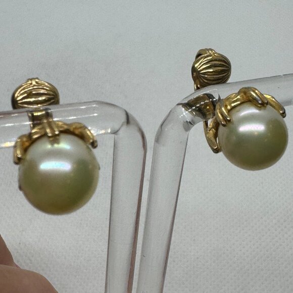 Ciner Clip On Earrings 10K Yellow Gold Pre Owned Faux Pearl Prong Set Signed - Picture 11 of 12